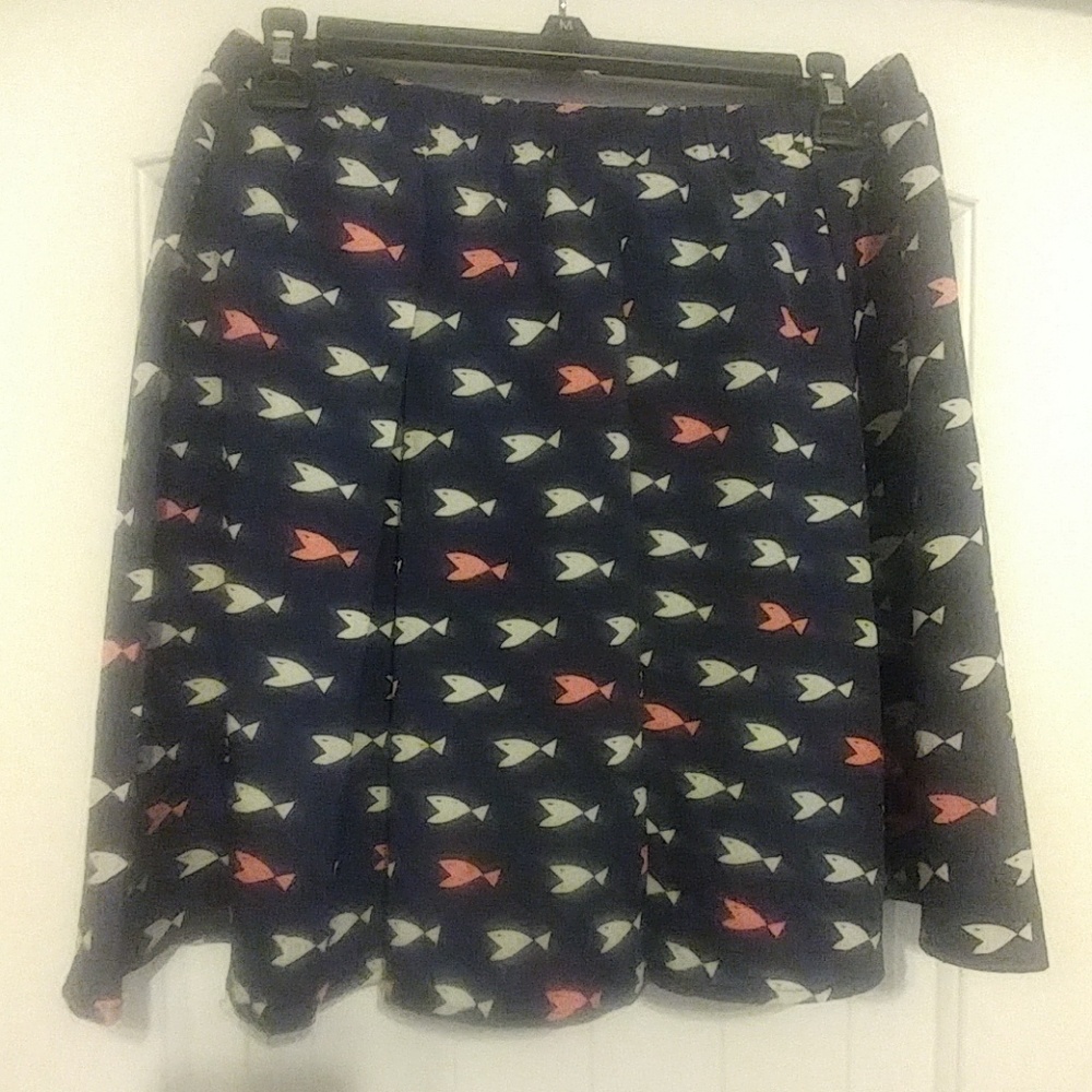 Medium skirt with fish prints
